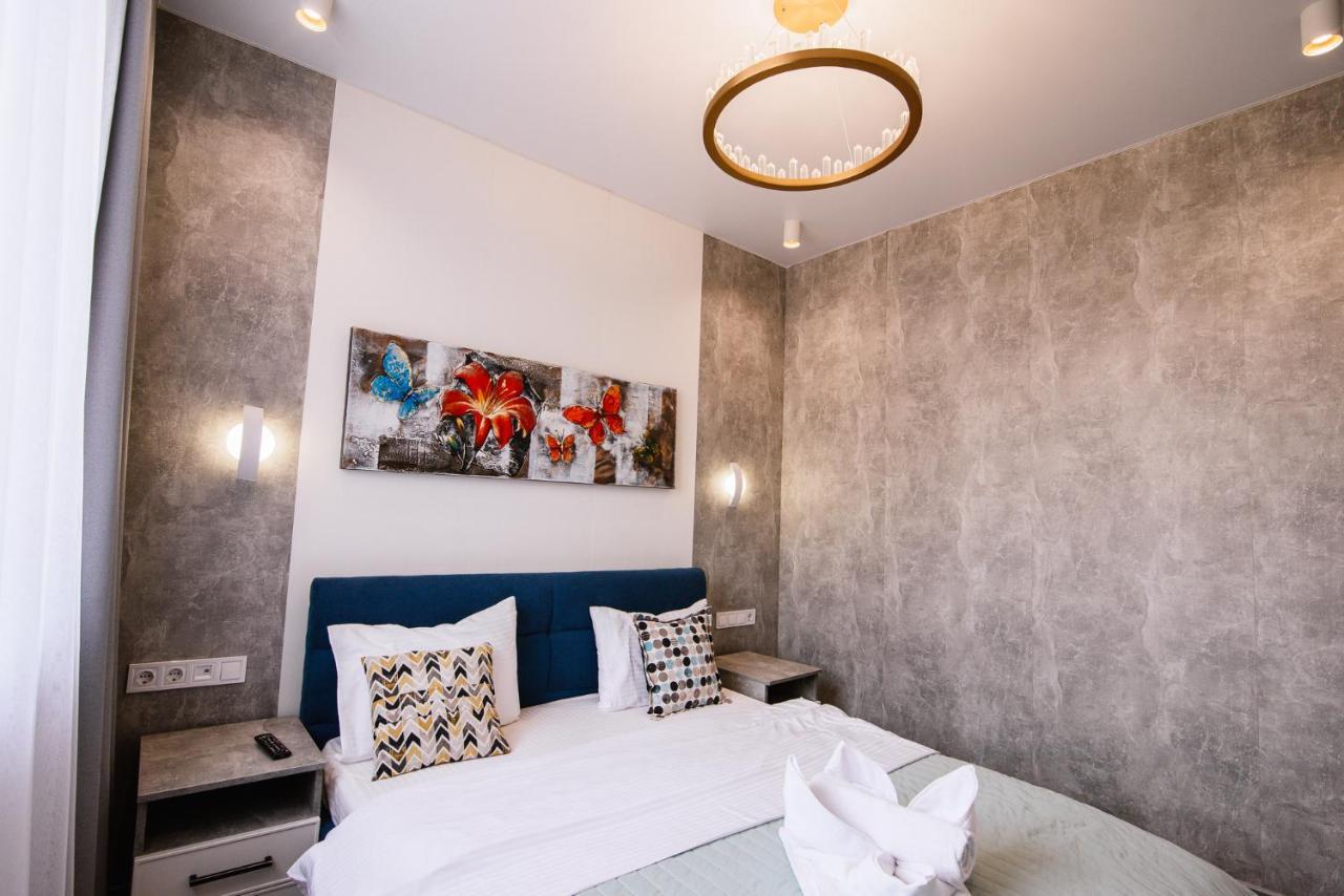Royal Tower Luxurious Smart Residence Киев Екстериор снимка